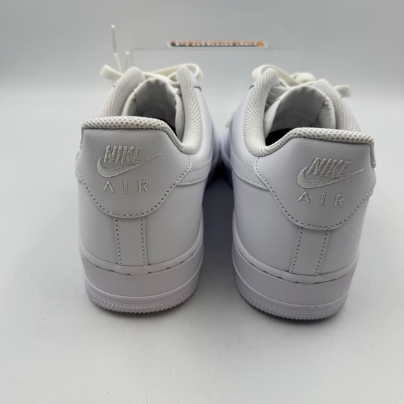 NEW Nike Air Force 1 '07 White - Picture 4 of 9